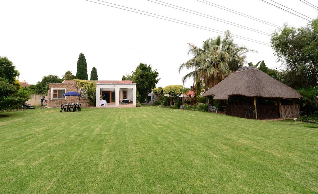 Corgi Guest House Johannesburg Exterior photo